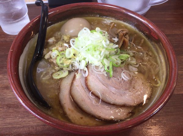 「味噌チャーシュー麺大盛り+煮玉子」@ラーメン郷の写真