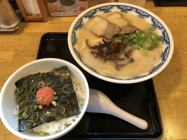 「豚骨ラーメン＋明太子ご飯」@由丸 茅場町店の写真