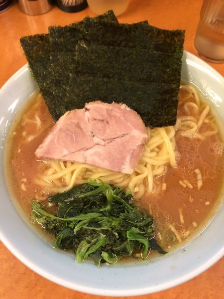 「家系中華蕎麦(中)750円」@家系中華蕎麦 家道の写真