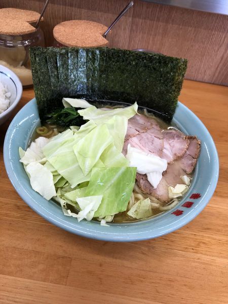 「チャーシュー麺大  固め濃いめ少し多め  海苔増し」@吉田家 本店の写真