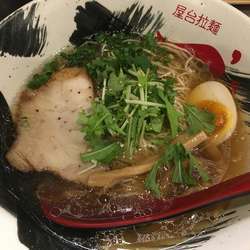 牛骨塩ラーメン