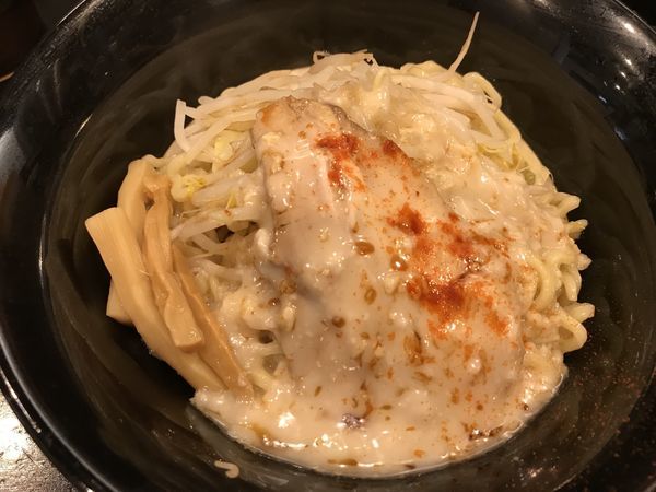 「鳥豚油そば680円」@油そば専門店 春日亭 名古屋駅西店の写真