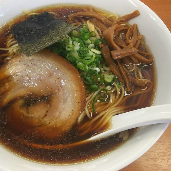 「中華そば 750円 スープ鶏100%」@中華そば ななまるの写真