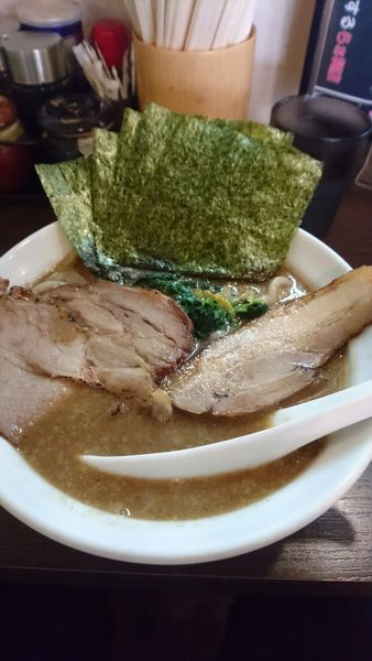 「魚介豚骨醤油+チャーシュー+海苔」@麺diningけいずの写真