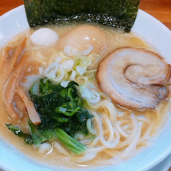 「塩豚骨ラーメン」@一合舎 高崎店の写真