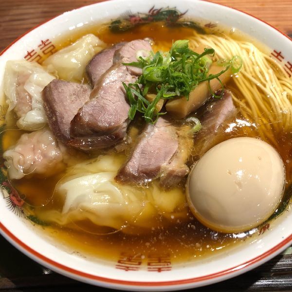 「特製わんたん中華そば（醤油）」@いしかわやの写真