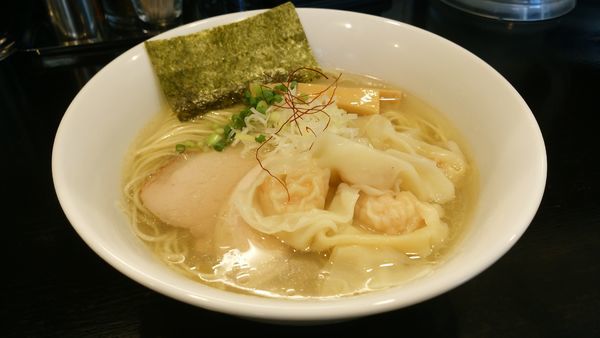 「ワンタン鶏そば　塩」@つけ麺 凌駕の写真