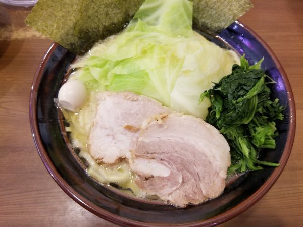 「塩ラーメン+麺増し+キャベツ増し」@横浜家系ラーメン 一刀家 赤坂本店の写真