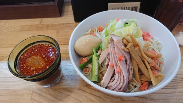 「【限定】冷し辛つけそば + 大盛 + 味玉 1100円」@中華そば専門 とんちぼの写真