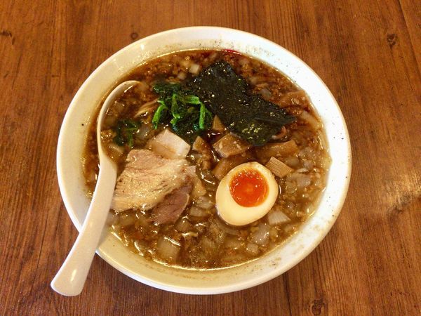 「房総くろ醤油ラーメン」@ボウボウラーメンたかやまの写真