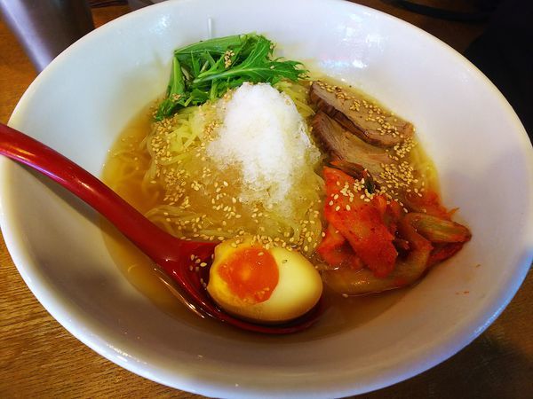 「にぼし冷麺(大盛り)」@麺や 六三六 寝屋川店の写真