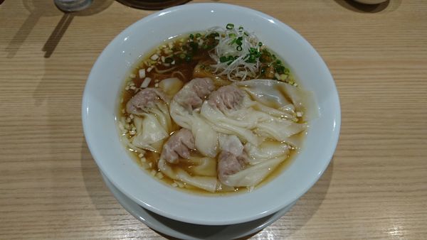 「ワンタンソバ980」@中華そば 龍の眼 Produced by 創作麺工房 鳴龍の写真