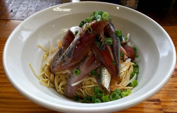 「いわしそば W～」@中華そば よしかわの写真