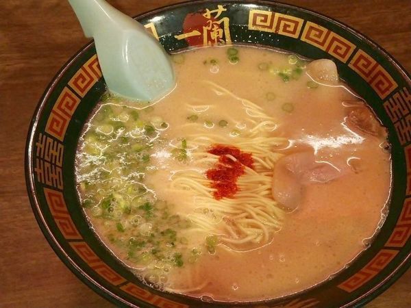 「天然とんこつラーメン」@一蘭 福岡空港店の写真