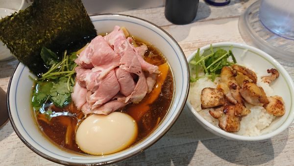 「特製四つ葉そば+地鶏の塩焼き丼」@中華そば 四つ葉の写真