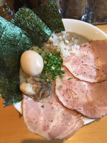 「濃厚牡蠣煮干具だくさん特製」@麺屋 まほろ芭の写真