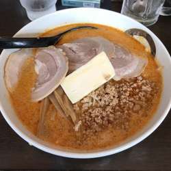 みそ坦々+バター、チャーシュー