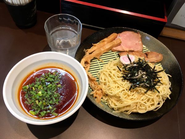 「［限定］冷辛にぼしこんぶだしの ざる中華」@おおぜき中華そば店の写真