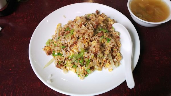 「牛肉入りチャーハン」@中国料理 桃李の写真