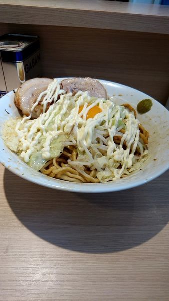 「汁無し700円麺500g」@麺屋 味方の写真