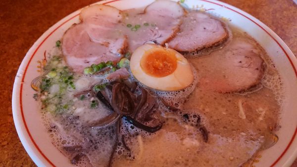 「久留米チャーシュー麺」@ラーメン・ホルモン焼肉育元の写真