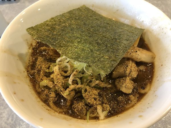 「煮干し白湯　大盛　￥７５０」@濃厚白湯らーめん3の写真