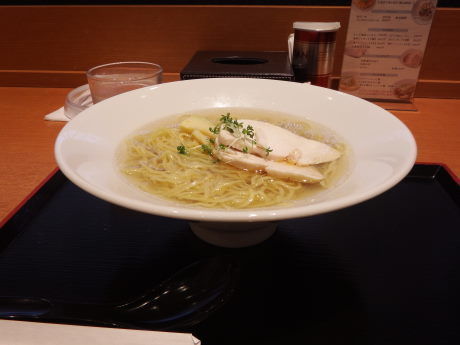 「中華そば（塩）」@らぁ麺 鶏だし屋の写真