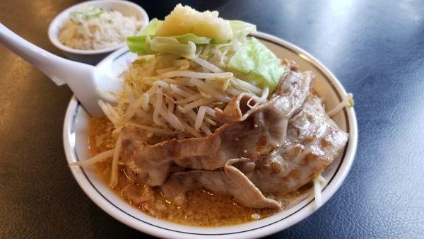 「ハル二郎　ニンニク普通　脂多め」@ハルピンラーメン 松本並柳店の写真