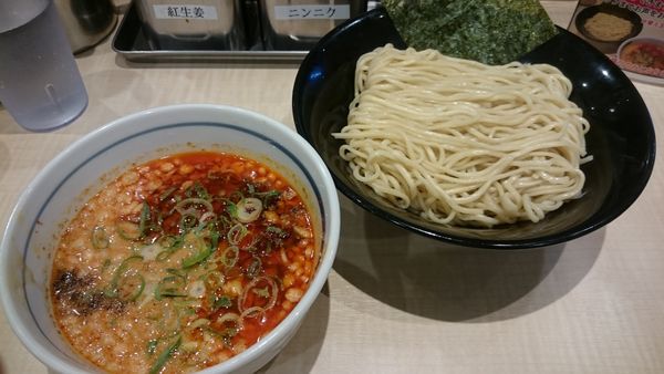「麻辣担々つけ麺」@替玉千里眼 志木店の写真