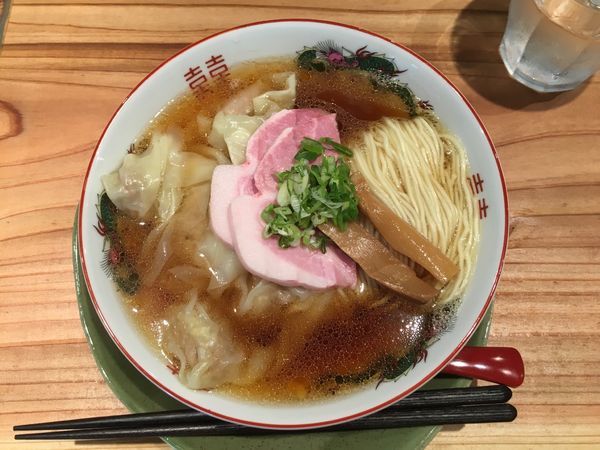 「ワンタン中華そば(醤油)」@いしかわやの写真