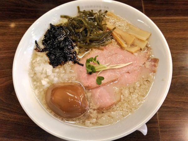 「期間限定 背脂煮干しラーメン（塩）」@ラブメン 本店の写真