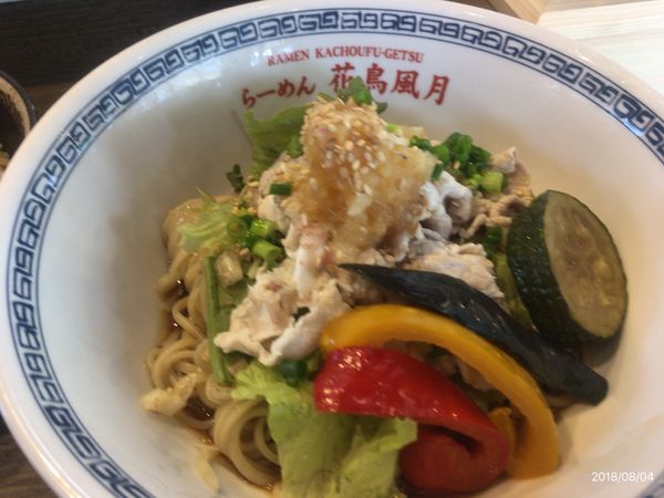 「夏野菜の豚しゃぶ冷やし麺」@らーめん楓の写真