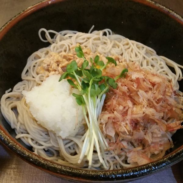 「冷やし納豆蕎麦」@そば処 あいづやの写真