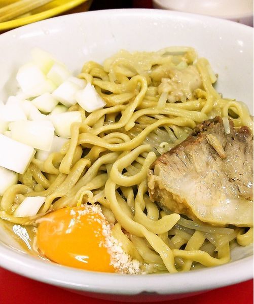 「小ラーメン（麺少なめ）＋チーズ＋玉ねぎ」@ラーメン二郎 茨城守谷店の写真