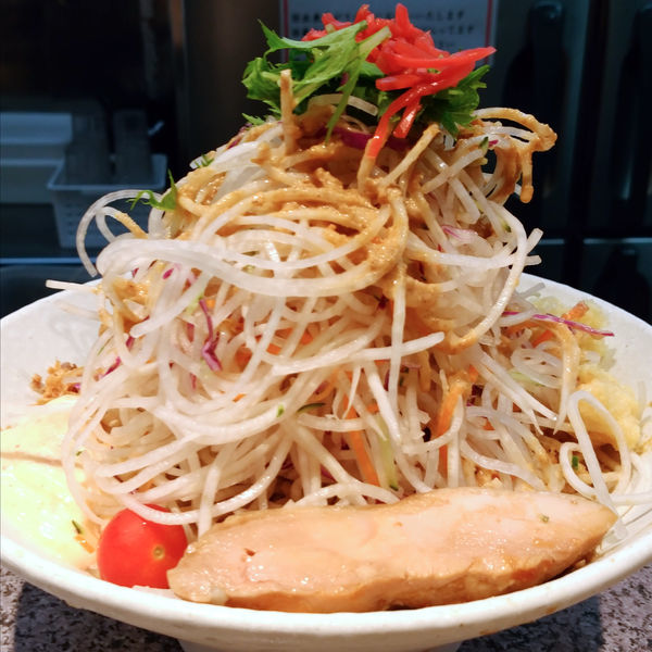 「宮し中華 大盛 970円（蒜マシ・他全マシマシ）」@ラーメン宮郎の写真