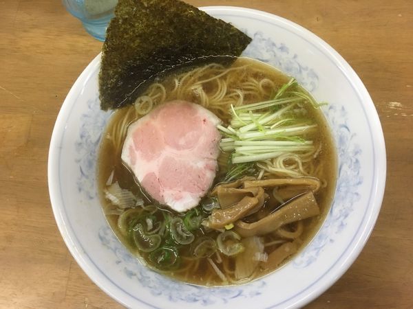 「ラーメン700円」@MENYA 食い味の道有楽の写真