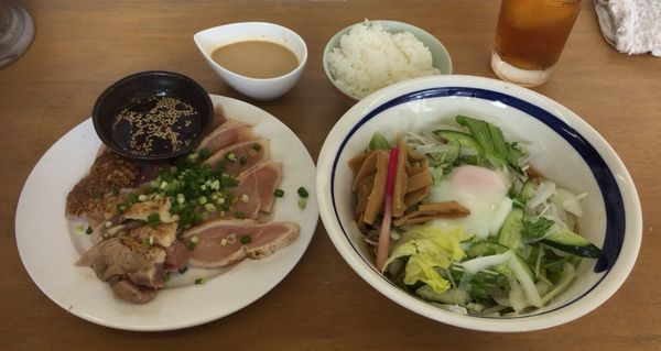 「【限定 葉月】真夏の地鶏刺し冷中 D」@MENYA 食い味の道有楽の写真