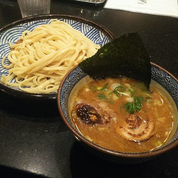 「濃厚地鶏魚介つけ麺   850円」@青山焼鳥倶楽部の写真