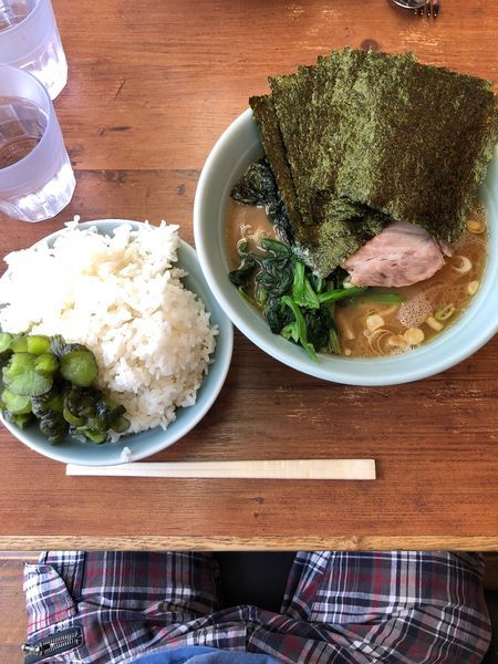 「のり増しラーメン ライス大 750円」@横浜ラーメン 武蔵家 船橋店の写真