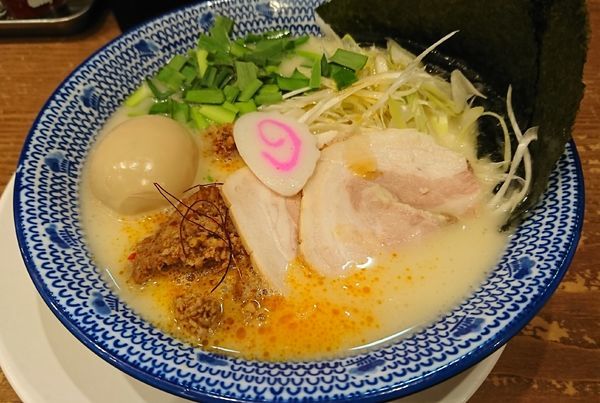 「台湾豚骨贅沢ラーメン(980円)」@大宮豚骨 一番軒の写真