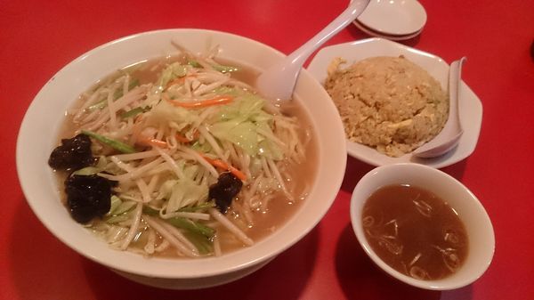 「タンメン大盛 750円+他」@珍來 取手店の写真