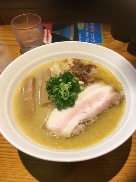 「鶏白湯ラーメン大盛」@拉麺 弁tenの写真
