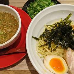 つけめん+ネギ(880円)