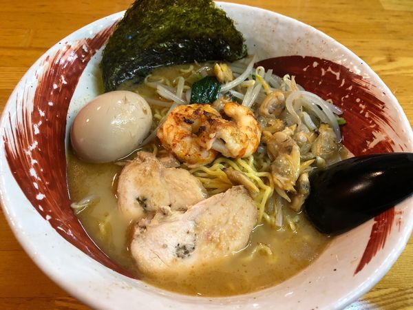 「海のらーめん 塩」@旭川ラーメン 好の写真