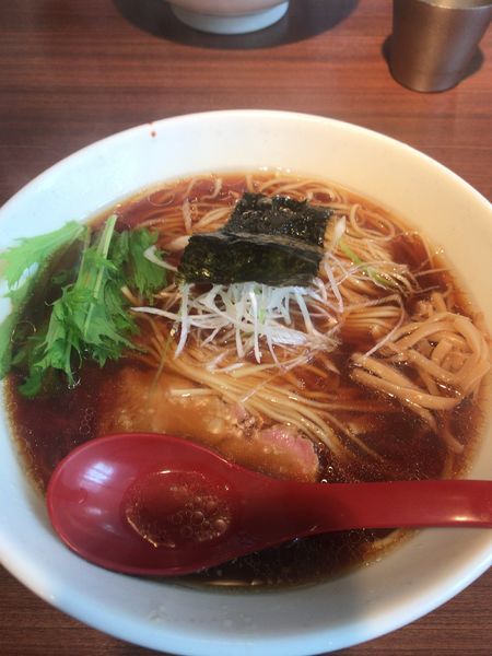 「香彩鶏だし醤油らーめん」@麺屋 翔 品川店の写真