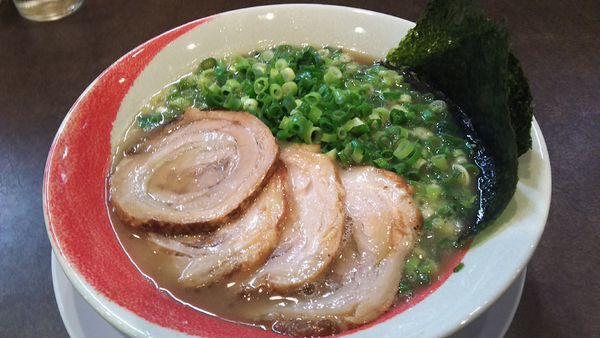 「チャーシュー麺￥950+ネギ￥100」@しらしん軒の写真