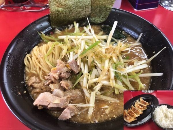 「ネギ味噌ラーメン680円、餃子200円、半ライス100円」@ラーメン力○の写真