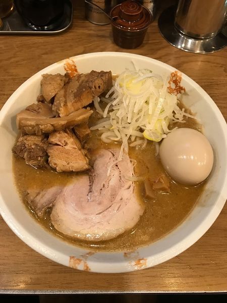 「みそらーめん +味玉 +へた肉」@麺処 慶の写真