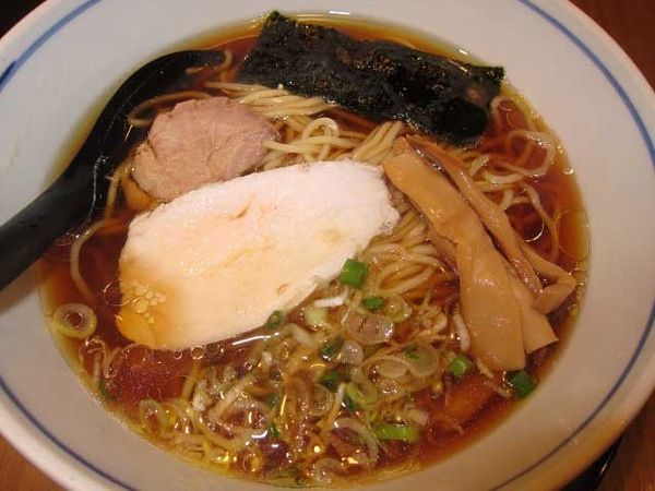 「純鶏らーめん醤油　580円」@麺処直久 新橋店の写真