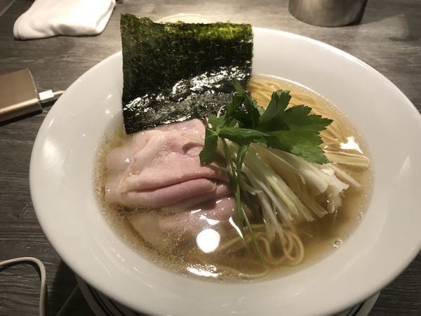 「本枯節塩そば 三元豚肩ロース」@中華そば 鍾馗 長野店の写真